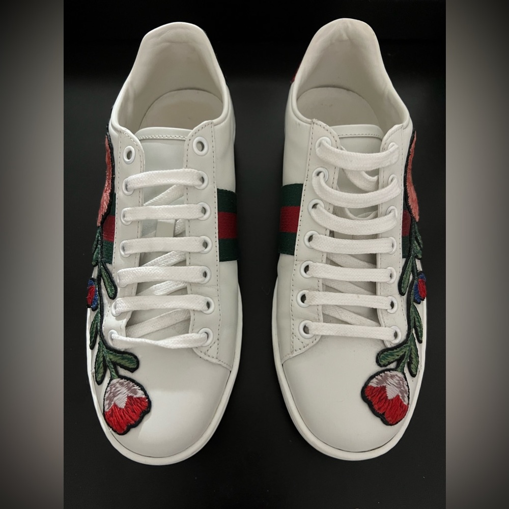 Gucci Ace Embroidered Floral Sneakers